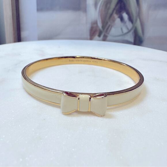 Kate Spade - "Take A Bow" Cream Enameled Bangle Bracelet - Picture 2 of 12